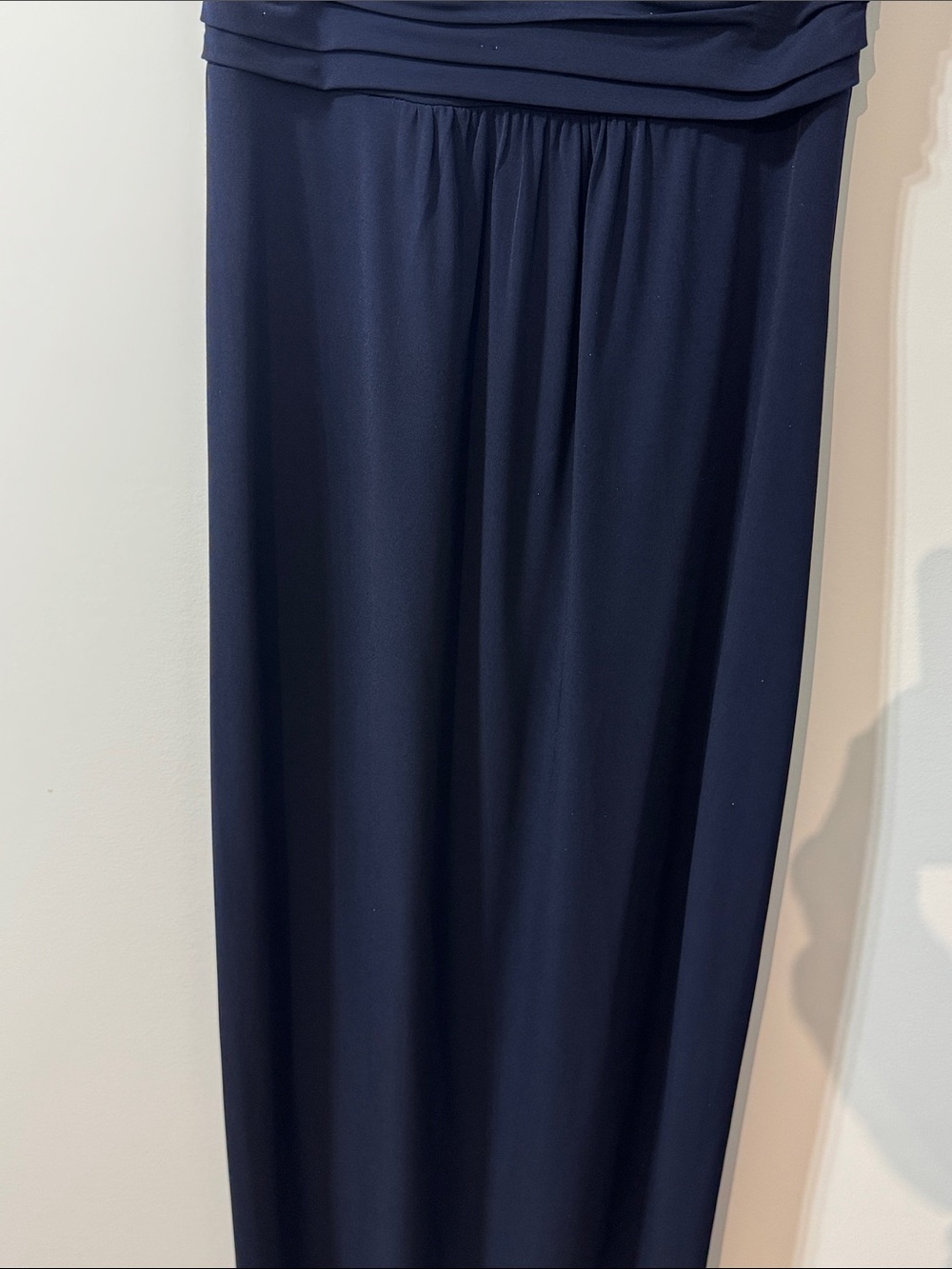 Elegant Navy Embellished Maxi Dress - Classic Evening Wear - Picture 4 of 9